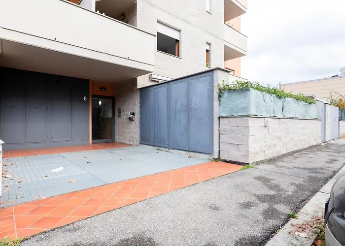 Guesthost - Nova Comfortable Apartament With Terrace